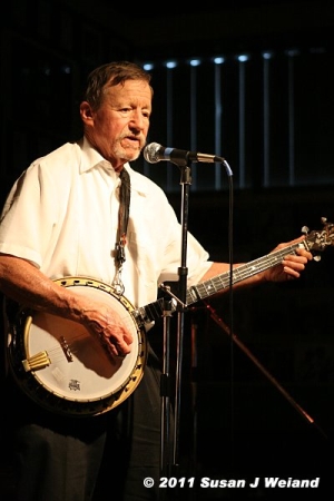 Scarlett LaRue's Revival Band - Bob