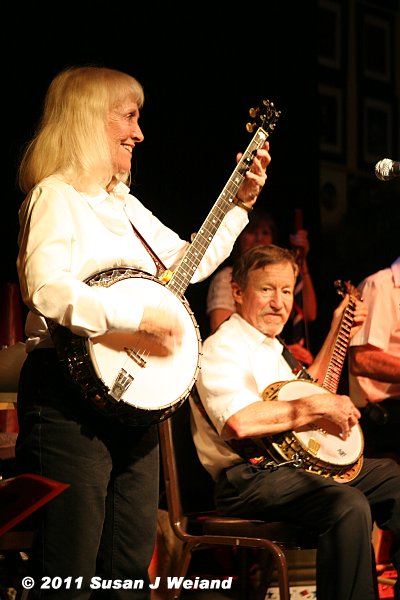 Scarlett LaRue's Revival Band - Aug11 Bob + Joyce